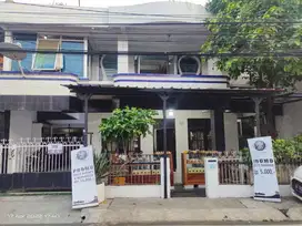Dijual Rumah Cocok untuk Rumah Kost di Cempaka Putih