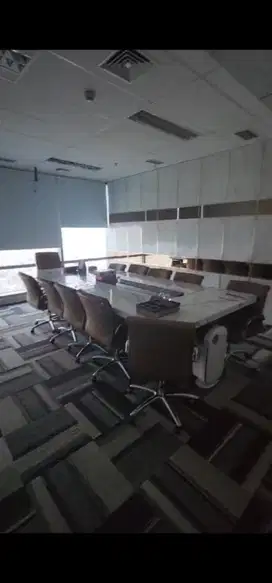 Disewakan Ruang kantor siap pakai di Soho Capital Tanjung Duren