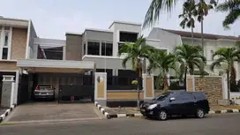 Di Jual Rumah Bagus Ful Furnish Siap Huni Startegis di kebon jeruk