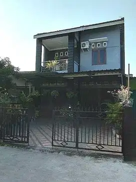 RUMAH 2 LANTAI STRATEGIS LOKASI JL PARANGTRITIS KM 3 BANTUL YOGYAKARTA