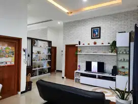 DIJUAL RUMAH LUAS DAN TENANG DI UTARA PASAR REJODANI PALAGAN