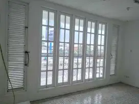 Disewakan Ruko Area Pluit Selatan Lokasi Strategis