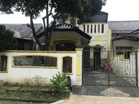 dijual murah rumah di lippo karawaci barat