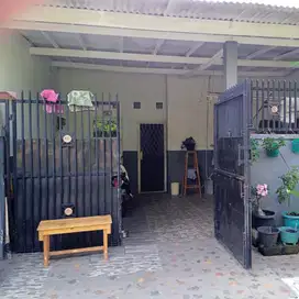 dijual rumah villa Tomang baru