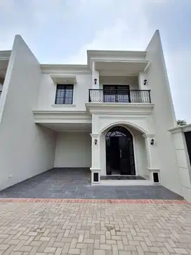 Townhouse Classic 100 m dari Jl Boulevard GDC Booking 3 jt All in