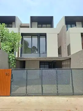 Rumah Siap Huni di Kemang Utara Jakarta Selatan