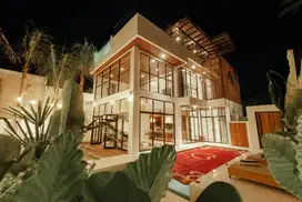 CONTEMPORARY 4-BEDROOM VILLA IN PERERENAN WITH LEASEHOLD OWNERSHIP
