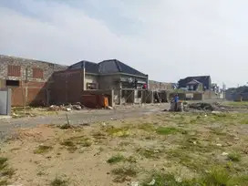 dijual tanah lokasi gentan strategis bagus untuk investasi
