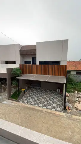 Dapatkan Rumah 2 Lantai dengan Desain Kustom dan Fasilitas Lengkap