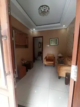 Dijual Rjmah di Villa Dago Tol
