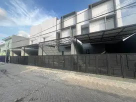 SS09 Dijual Rumah 2 Lt Baru gres Minimalis Mewah di Kalikepiting