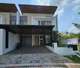 Rumah Siap Huni Di Perumahan Graha Candi Golf Semarang