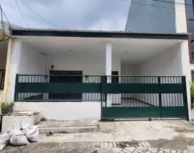 Rumah 1 Lantai Taman Pondok Indah (TPI) Wiyung