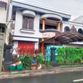Rumah induk dan kosan aktif dekat kampus UMS Kartasura