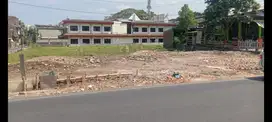 Tanah Poros Jalan Raya Candi Panggung Kota Malang
