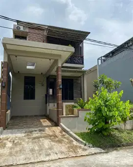 DISEWAKAN RUMAH CLUSTER TAMAN SIMPRUK - Lippo Cikarang
