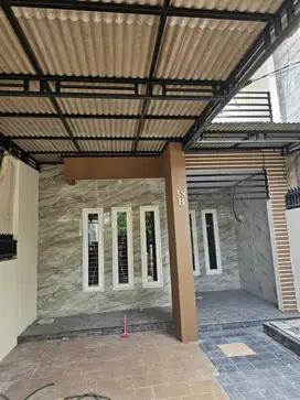 rumah komplek taman royal dijual