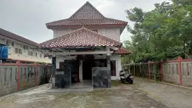 Disewakan rumah restoran cocok buat restoran atau kantor