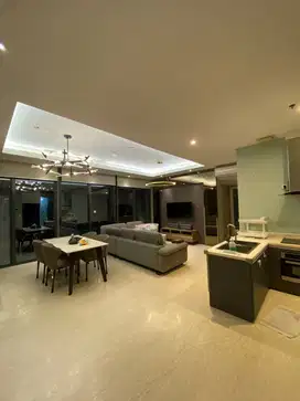DIJUAL APARTEMEN MEWAH VOILA 4BR CIPUTRA WORLD SURABAYA BARAT