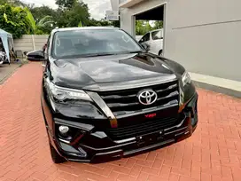 Toyota fortuner VRZ TRD 2.4 diesel 2020 AT attitude black