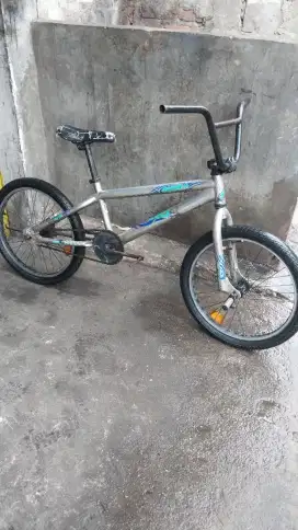 Bmx united size 20