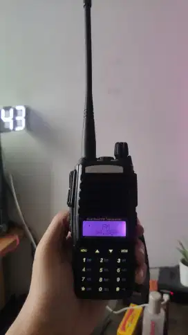 Walkie talkie HT Baofeng bagus dan lengkap