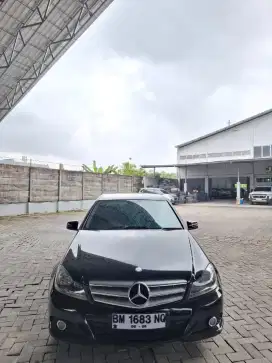 Mercedes benz C200 2013 Avantgarde matic