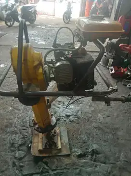 Stamper kuda, mesin Robin 3,5 PK mantap jarang dipakai