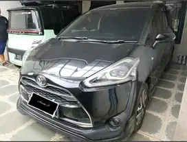 Sienta Q 2016 AT Hitam Low Km
