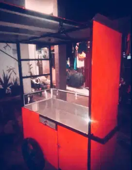 Menerima pesanan Gerobak