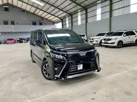 Toyota Voxy 2.0 2018 / 2019 AT Matic, Sangat terawat