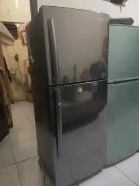 Kulkas 2 PT merk samsung