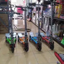 Scooter double pedal happy new