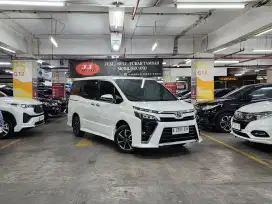 LOW KM 43RB‼️TOYOTA VOXY 2.0 AT 2018