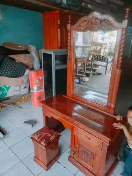 Meja rias kayu jati