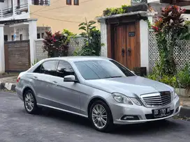 Mercedes-Benz E300 2010 Bensin