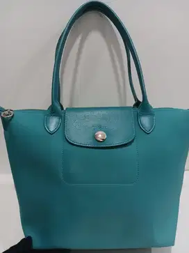 Preloved L…c… warna Tosca, long handel. Original