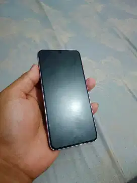 Samsung s22 8/256
