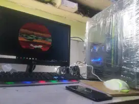 computer i7 VGA hardis 1tb led 19in