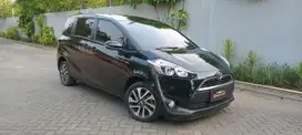 TOYOTA SIENTA V 2017 ANTIK ISTIMEWA