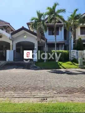 Rumah 2 lantai Pakuwon City Westwood siap huni