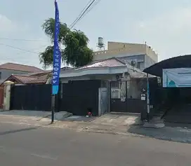 Rumah Tinggal 2,5 Lantai Siap Huni Ada Rooftop Lokasi Di Bukit Duri