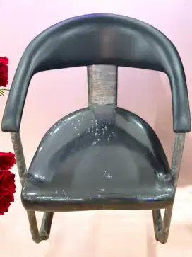Kursi salon hadap