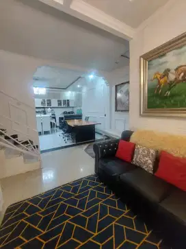 Dijual cepat rumah minimalis siap huni di Metland Transyogi