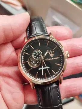Jam Maserati Italy otomatis