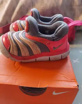 sepatu nike original