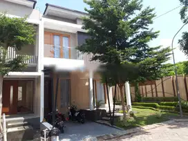 Rumah bangunan baru modern 2lantai di lingkungan cluster elite gentan