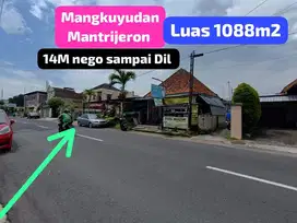 tanah pinggir jalan raya mantrijeron ada bangunan cocok usaha