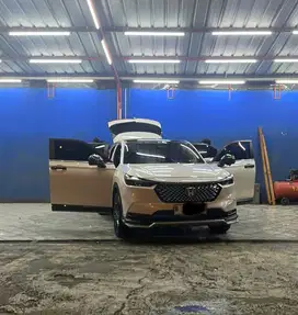 Honda HR-V type SE 2023 white