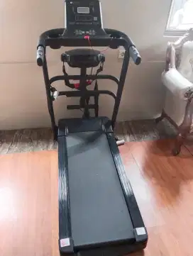 Alat Olahraga Treadmil T390M